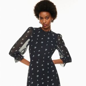 Aritzia Wilfred swept dress size 4